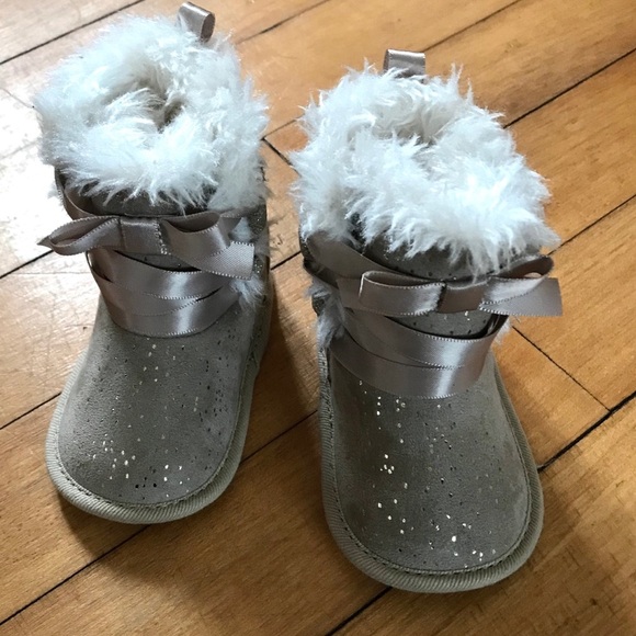 $5 each or all 3/$12 Infant Girl Boots - Picture 4 of 7